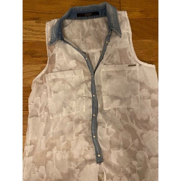 Guess women's white sheer floral denim collared button tied sleeveless blouse XS - Picture 2 of 9